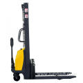 Semi-electric pallet stacker with push rod